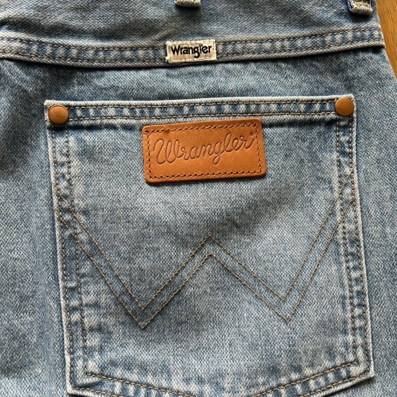 Wrangler raw edge jeans - Picture 4 of 5
